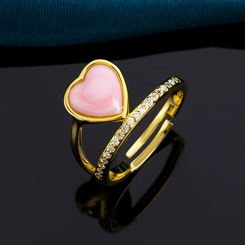 Sweet Pink Conch Heart Ring with Pavé Diamonds