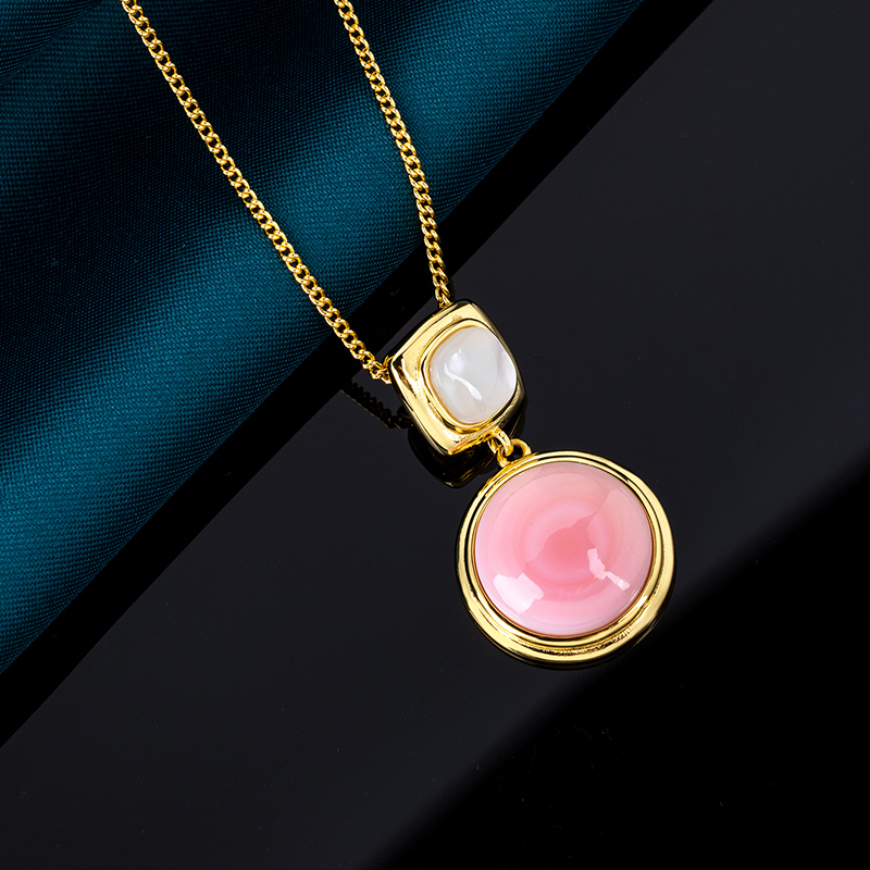 French Baroque Necklace: Round Conch & Square MOP, Luxury pendant