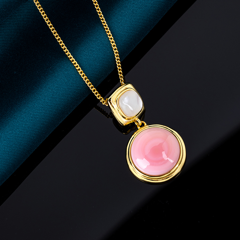 French Baroque Necklace: Round Conch & Square MOP, Luxury pendant