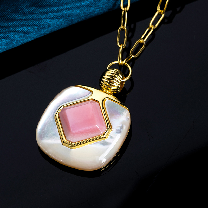 Artisan Conch & MOP Lariat - Unique Layering Necklace, Cozy Chic