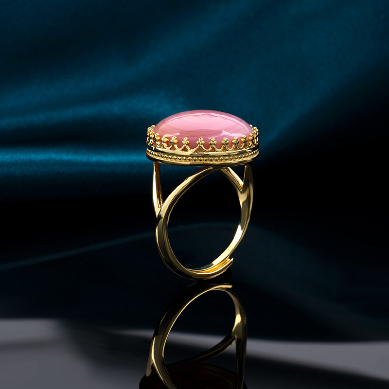Elegant Queen Conch Crown Ring | Extra Large Round