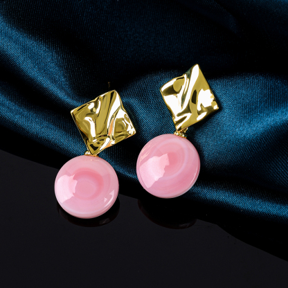 Vintage Metal & Natural Conch Geometric Earrings | Edgy Style