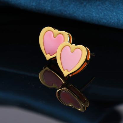 18K Gold Plated Girly Heart Studs - Natural Pink Queen Conch