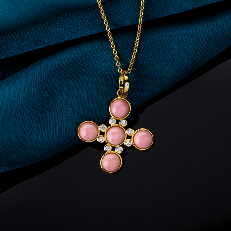 Natural Queen Conch Pink Cross Necklace | Exquisite Unique Pendant