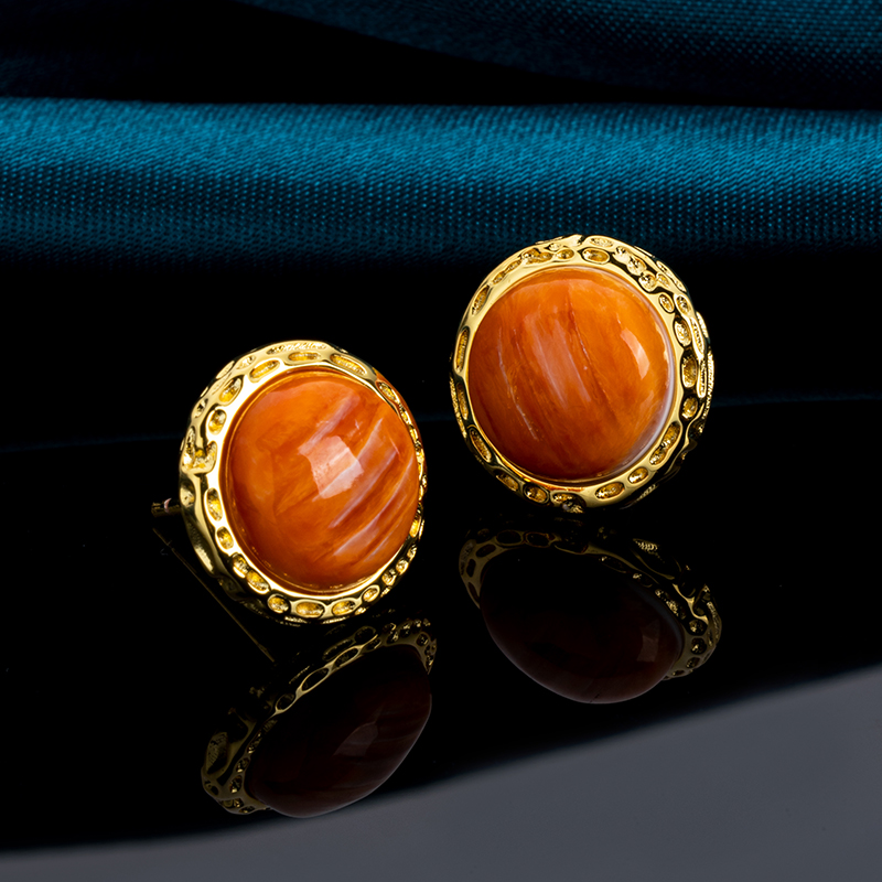 Round Hammered Spiny Oyster Earrings – Textured Shell Studs