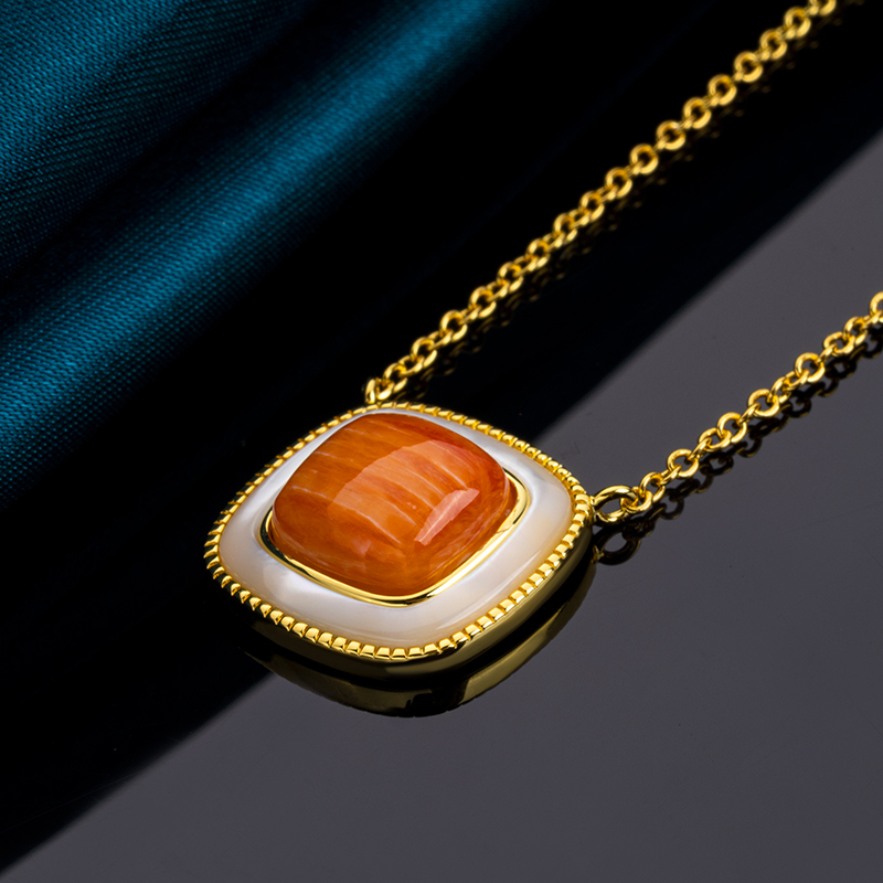 Fashion Square Spiny Oyster Necklace – Modern Shell Choker for Women, Geometric Collarbone Chain