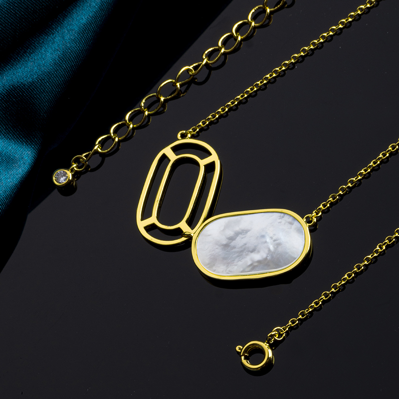 Natural Mother of Pearl Pendant Necklace - Gold Plated Minimalist Jewelry for Daily Elegance