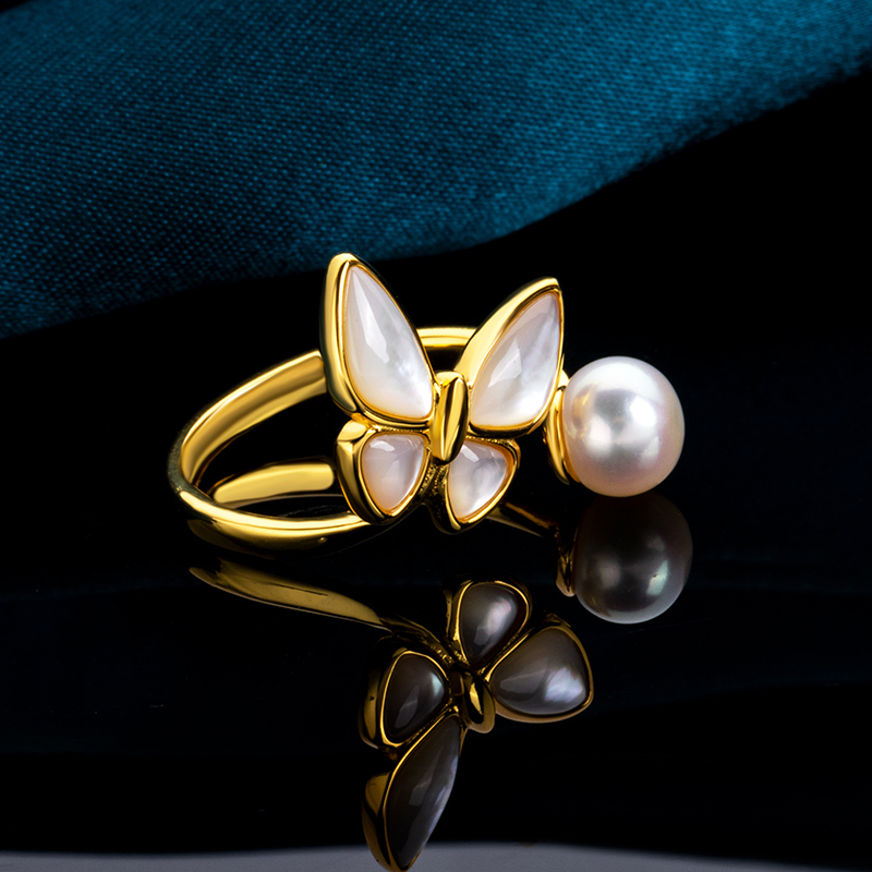 Butterfly Design White Mother-of-Pearl Ring