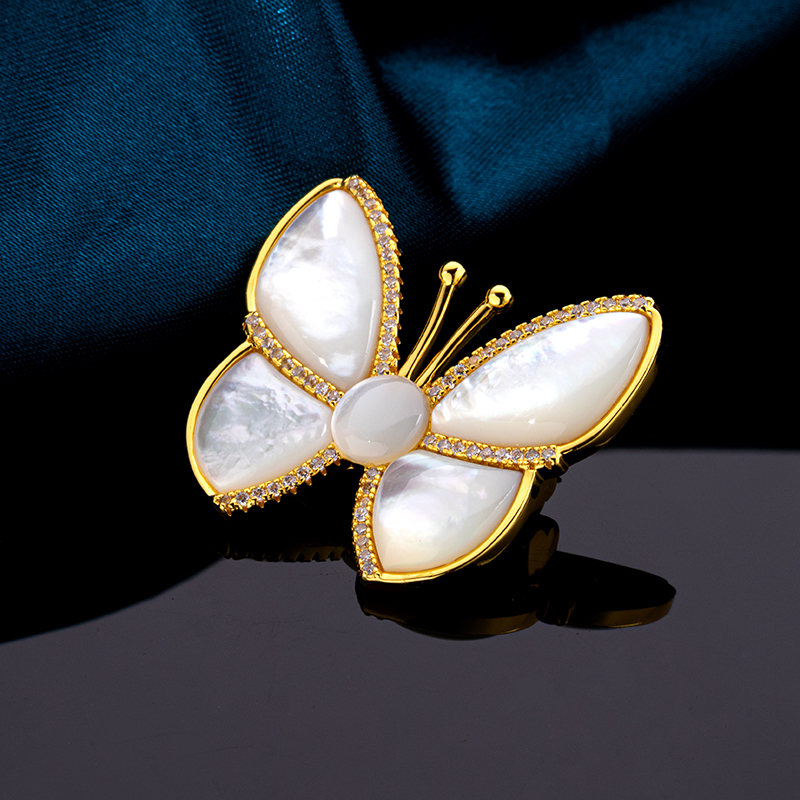 Natural White Mother-of-Pearl Butterfly Evening Dress Brooch