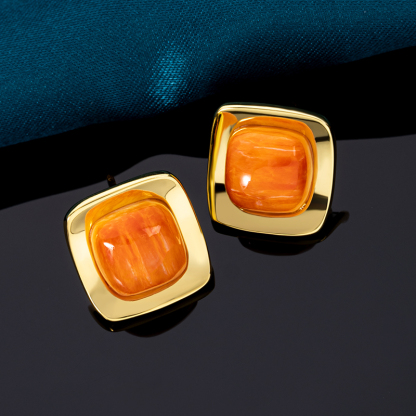 Natural Spiny Oyster Shell Square Stud Earrings – Minimalist Luxury & Bold Simplicity