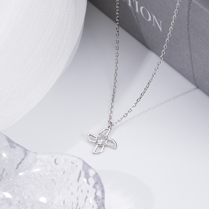 Charming Pinwheel Necklace - Boho Delicate Jewelry