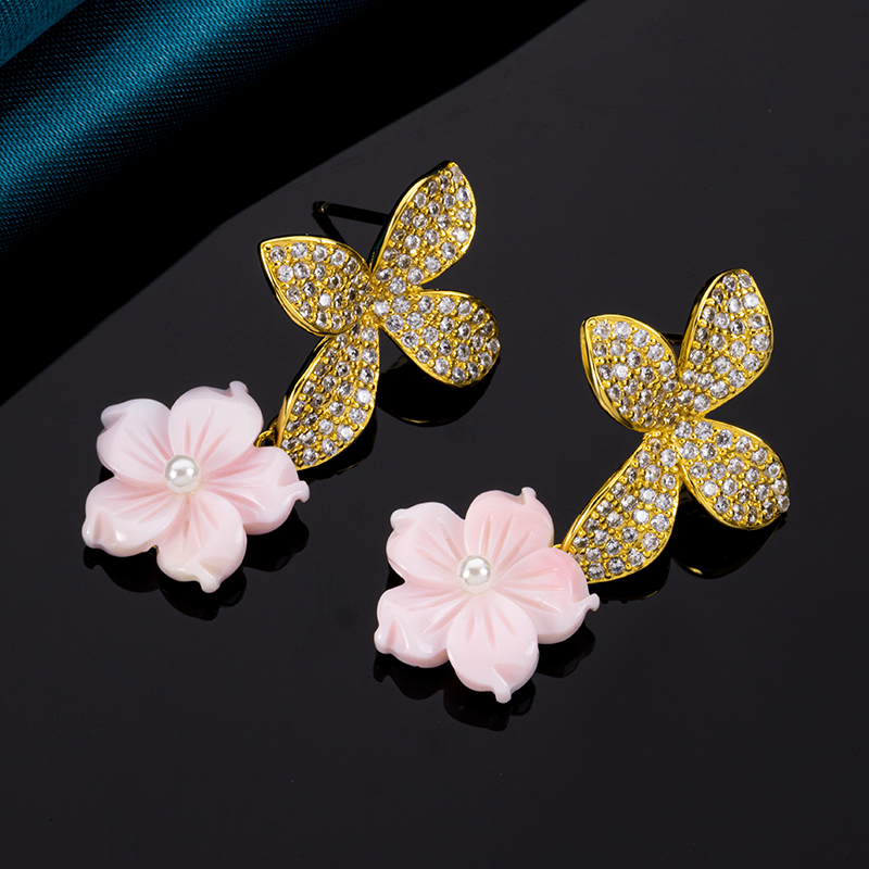 Fashion Queen Conch Shell Floral Earrings - Sparkling