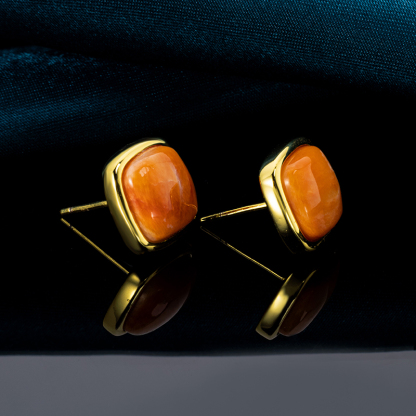 Minimalist Square Natural Spiny Oyster Ear Studs - Elegant Shell Jewelry