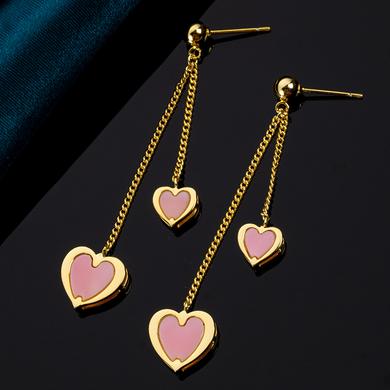Queen Conch Shell Earrings - Natural Heart Design