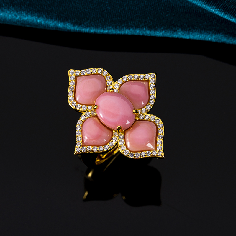 Natural Queen Conch Clover Ring Lucky