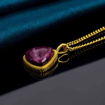Natural Royal Purple Spiny Oyster Pendant