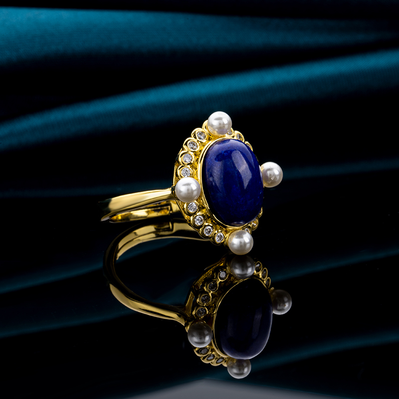 Oval Lapis Lazuli Ring with Freshwater Pearl