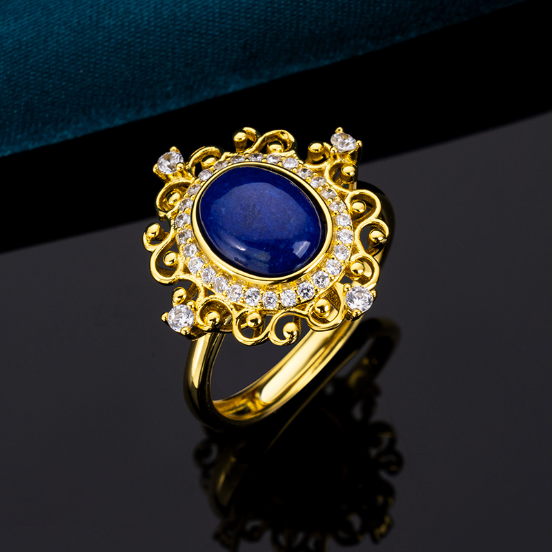French Vintage Court-Style Lapis Ring