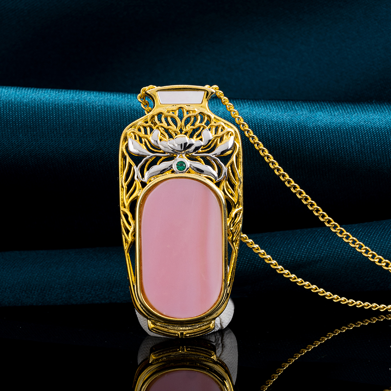 Natural Queen Conch Vase Necklace - Unique Fashion Pendant