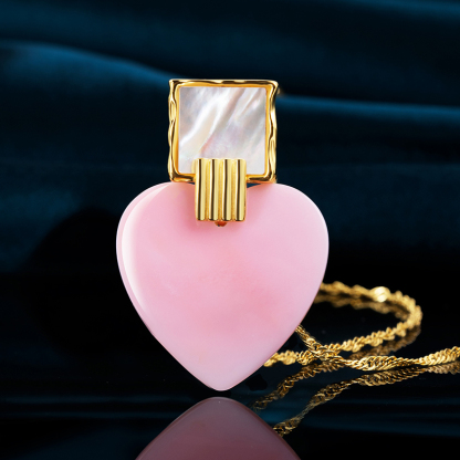 Pink Conch Love Necklace - Beachy Peach Charm, Effortless Sweet
