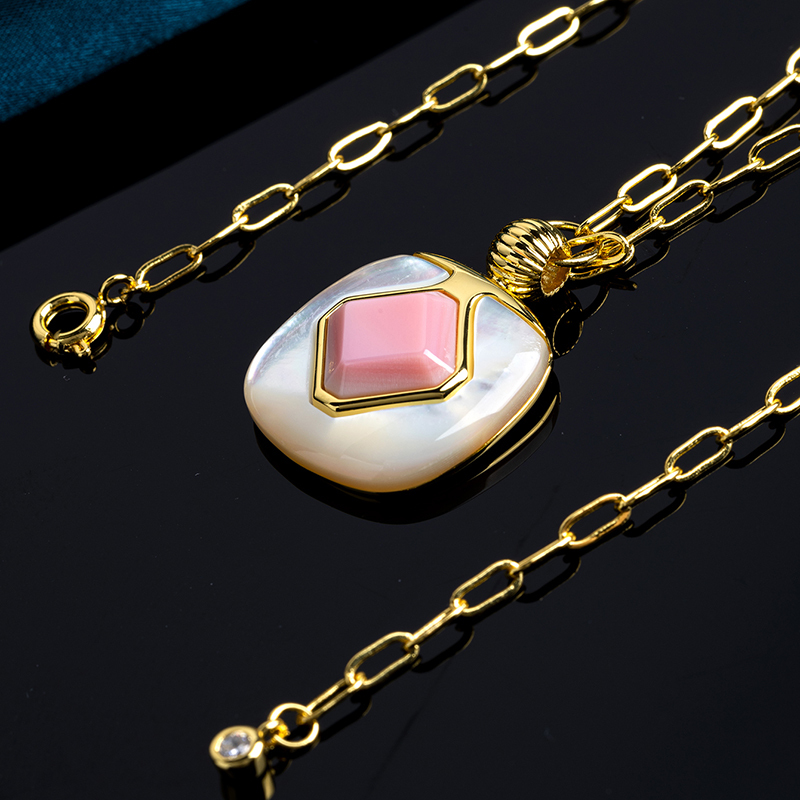 Artisan Conch & MOP Lariat - Unique Layering Necklace, Cozy Chic