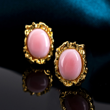 Natural Queen Conch Petite Oval Studs | Lava Texture