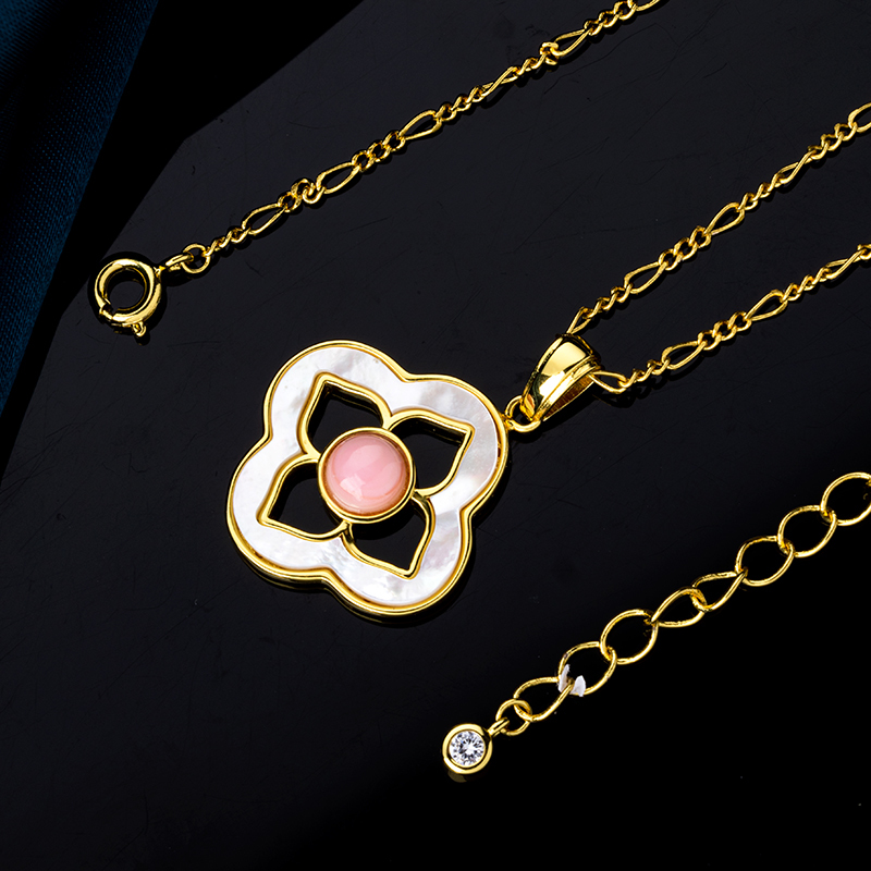 Natural Mother of Pearl Clover Necklace | Deep Sea Shell Elegant Gift for Women