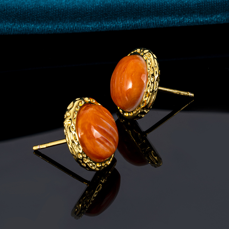 Round Hammered Spiny Oyster Earrings – Textured Shell Studs