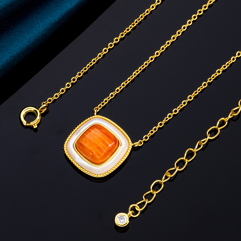 Fashion Square Spiny Oyster Necklace – Modern Shell Choker for Women, Geometric Collarbone Chain