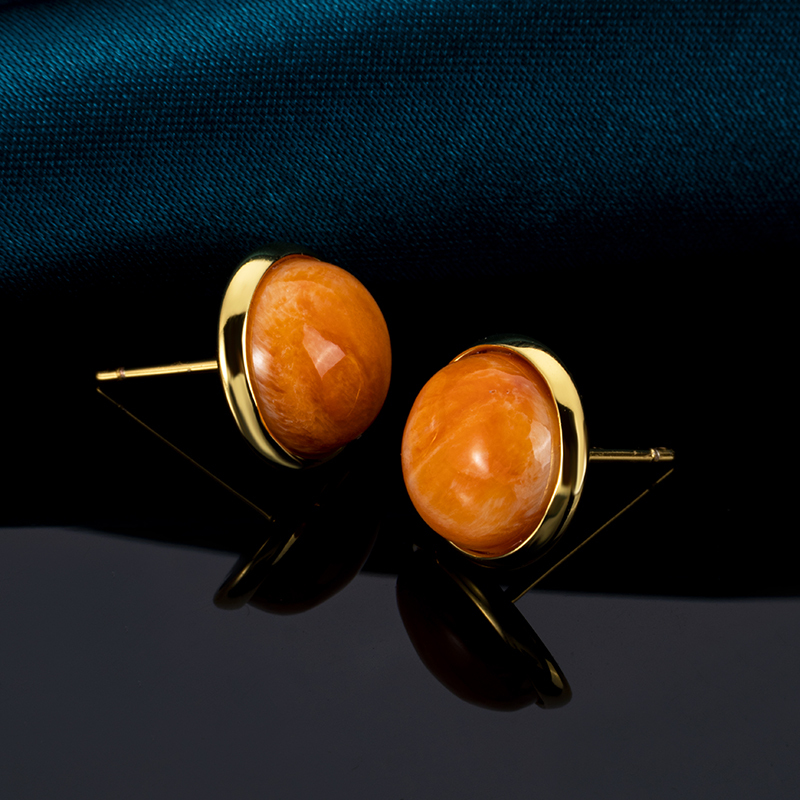 Minimalist Spiny Oyster Studs – Natural Shell Earrings, Clean-Lined Boho Jewelry