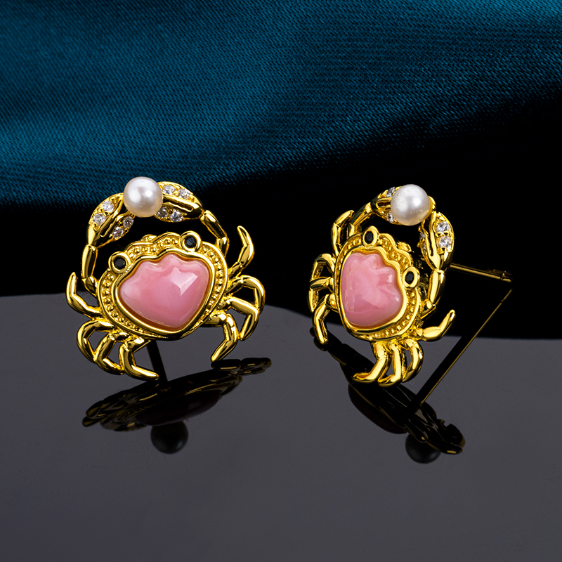 Chic Queen Conch Crab Stud Earrings