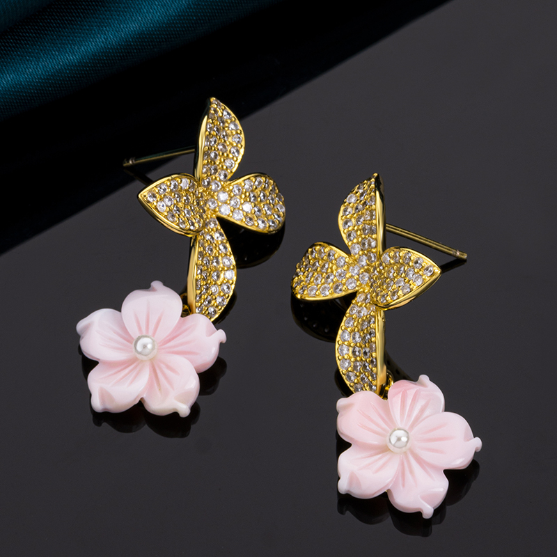 Fashion Queen Conch Shell Floral Earrings - Sparkling