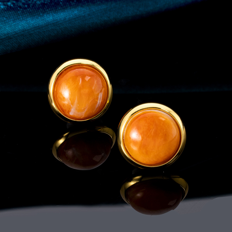 Elegant Natural Spiny Oyster Round Earrings - Versatile Everyday Shell Jewelry