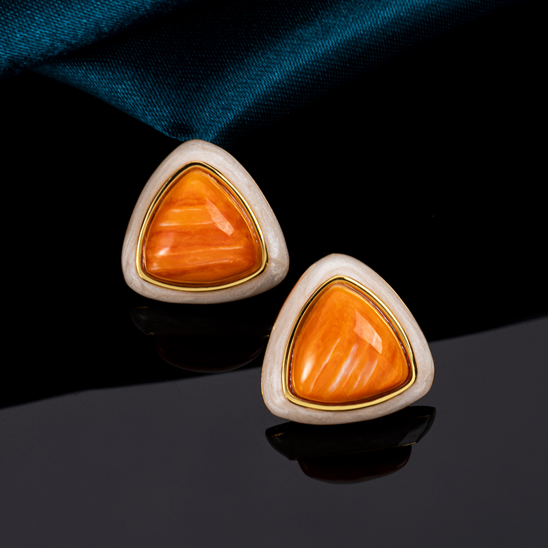 Handcrafted Spiny Oyster Geometric Earrings | Triangular Shell Jewelry | Seoul Chic Style