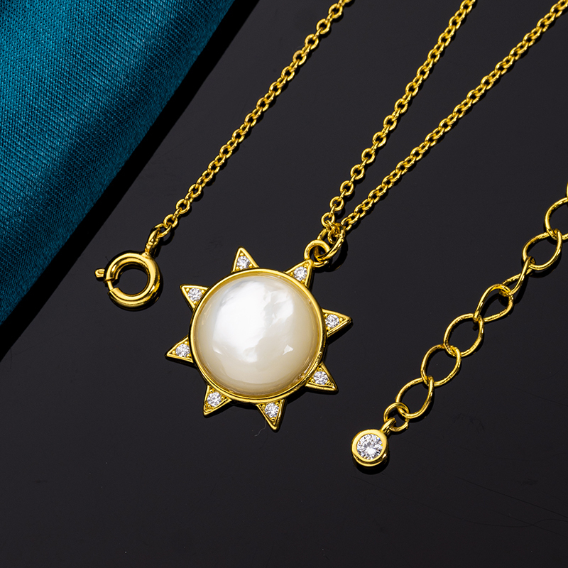 Fashion White Mother Pearl Drop Necklace