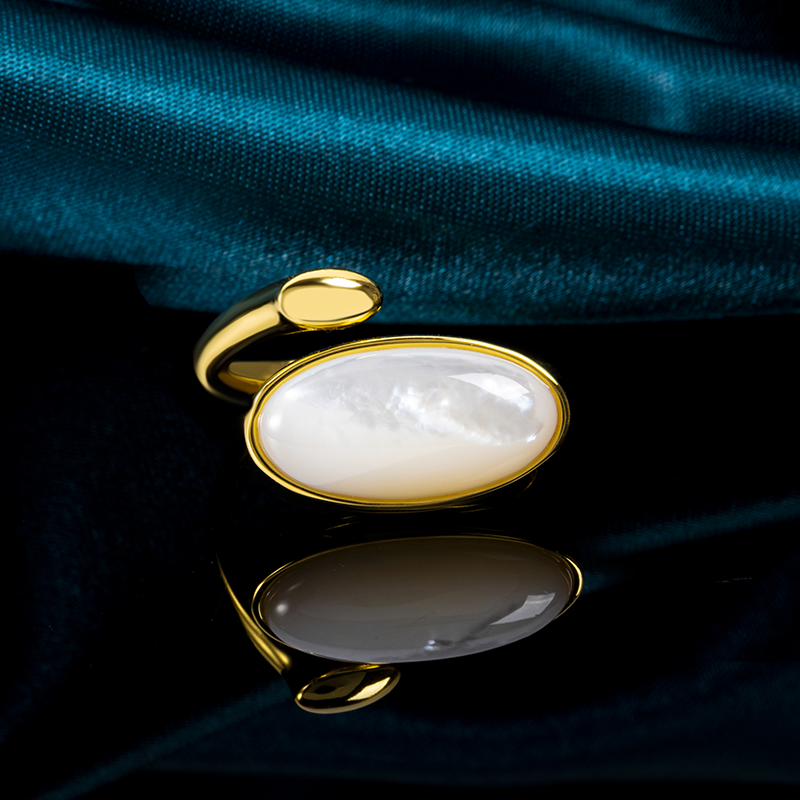 Minimalist Mother-of-Pearl Open Ring Adjustable