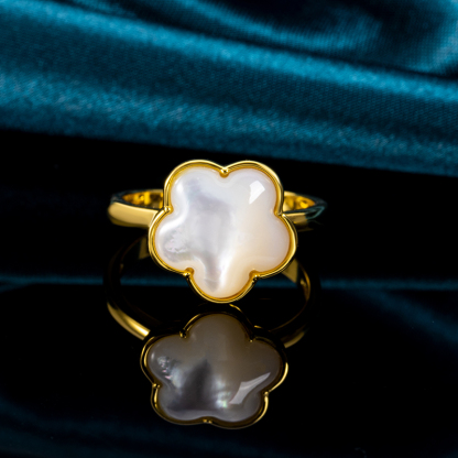 Iridescent White MOP Blossom Ring Vintage