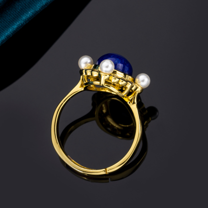Oval Lapis Lazuli Ring with Freshwater Pearl