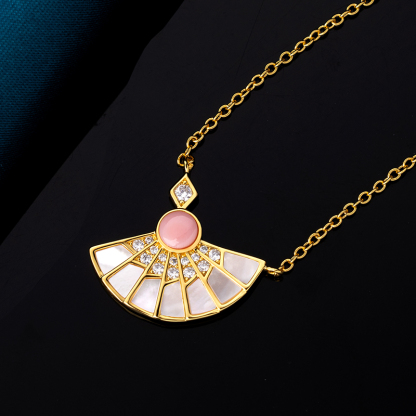 Mother of Pearl & Conch Shell Pendant Necklace | Women's Petite Collarbone Chain