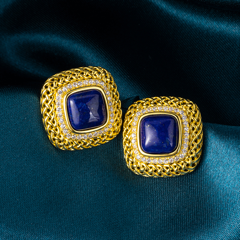 Lapis Lazuli Cube Earrings – Heirloom-Worthy Mesh Design for the Discerning Collector