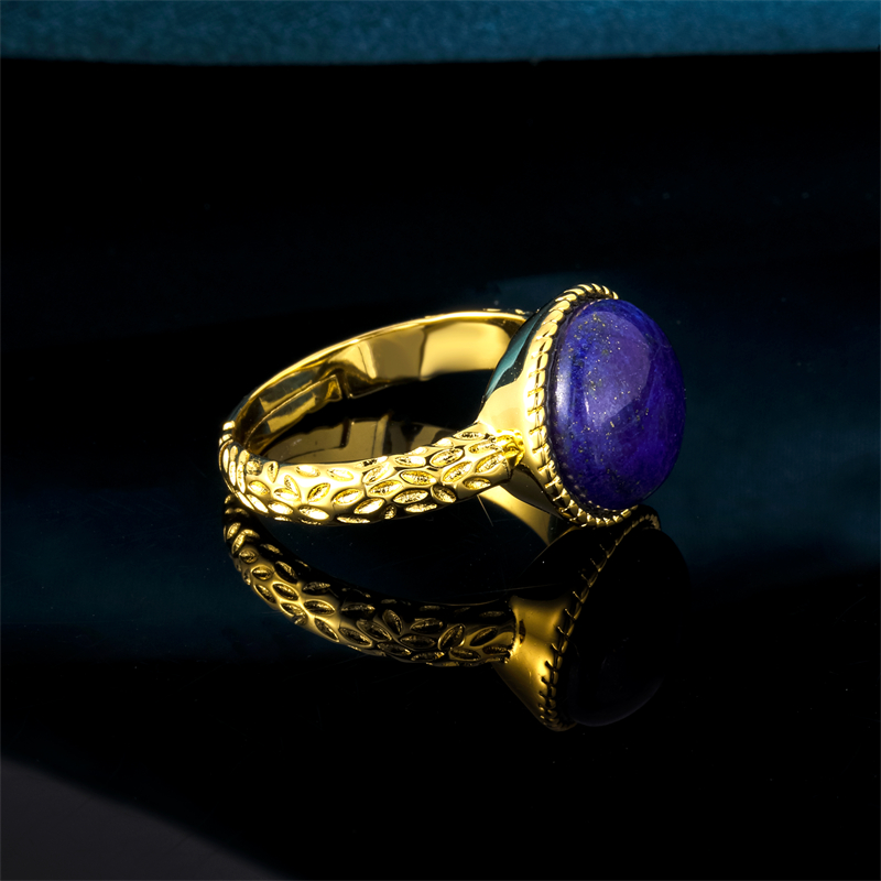 Adjustable Lapis Hammered Ring – Raw Beauty for the Unconventional Queen