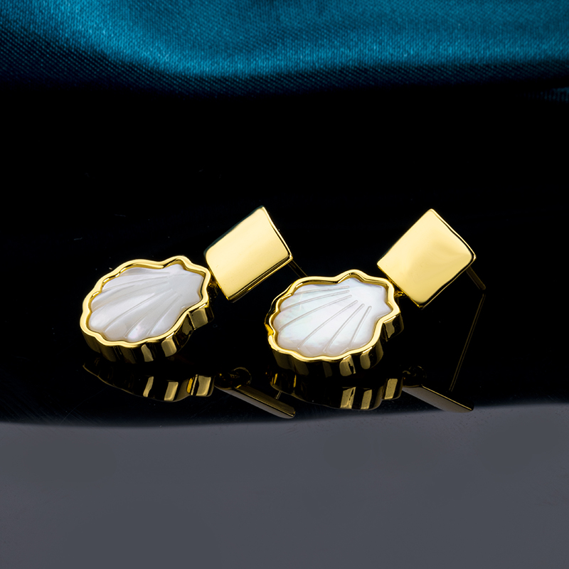 Natural Shell Stud Earrings