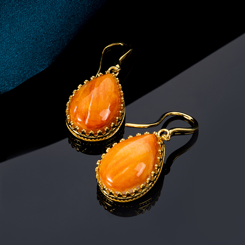 Ethical Boho Teardrop Earrings – Natural Shell Jewelry for Free Spirits