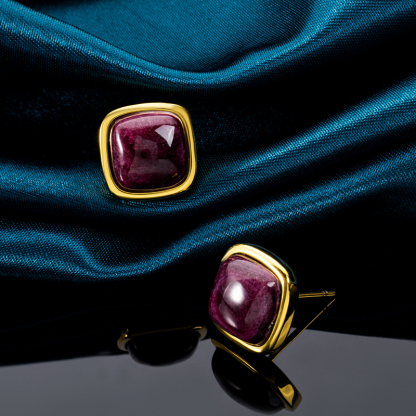 Sophisticated Purple Square Spiny Oyster Studs
