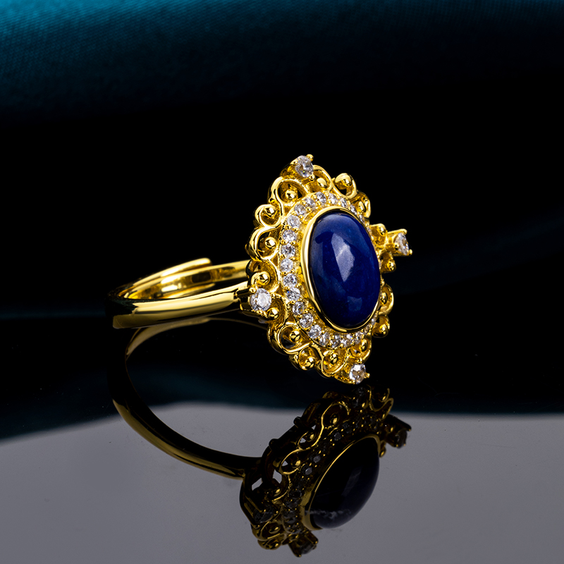 French Vintage Court-Style Lapis Ring