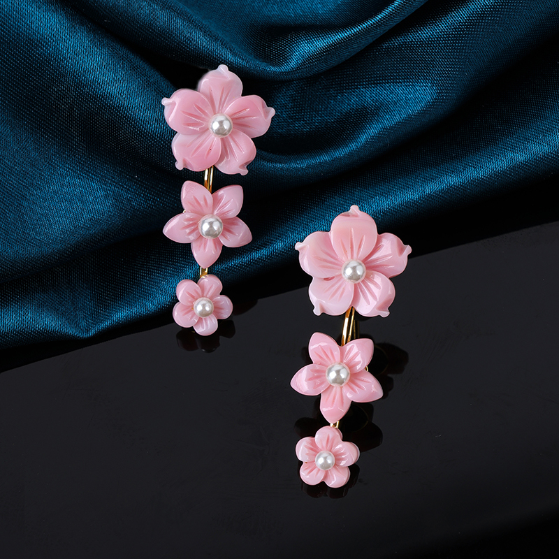 Carved Pink Conch Flower Earrings - Exquisite & Unique Fashion
