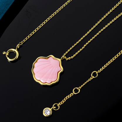 Sweet Shell Queen Conch Necklace | Unique & Feminine