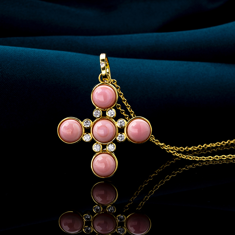 Natural Queen Conch Pink Cross Necklace | Exquisite Unique Pendant