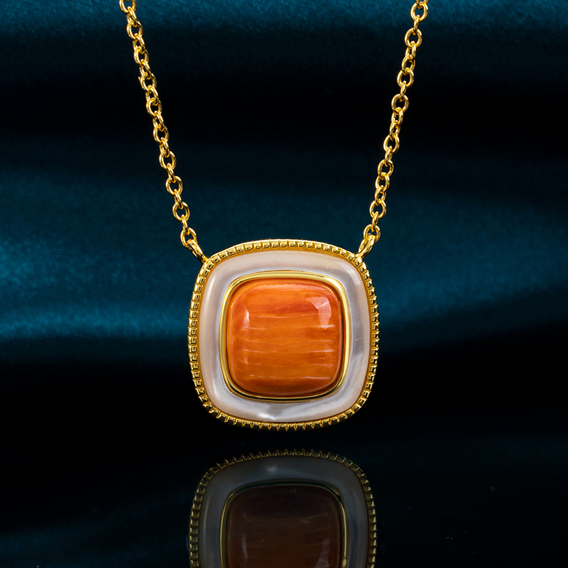 Fashion Square Spiny Oyster Necklace – Modern Shell Choker for Women, Geometric Collarbone Chain