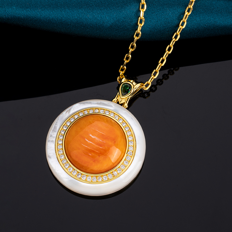 Natural Spiny Oyster Necklace for Women – Luxury Shell Choker
